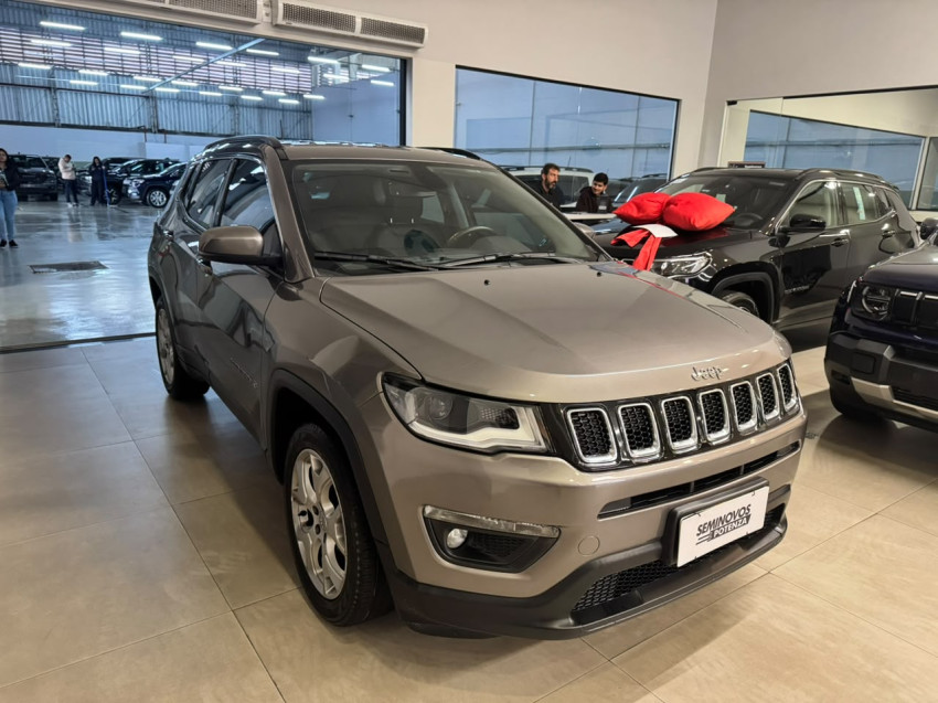jeep compass 2.0 16v flex longitude at 20/21 seminovo1