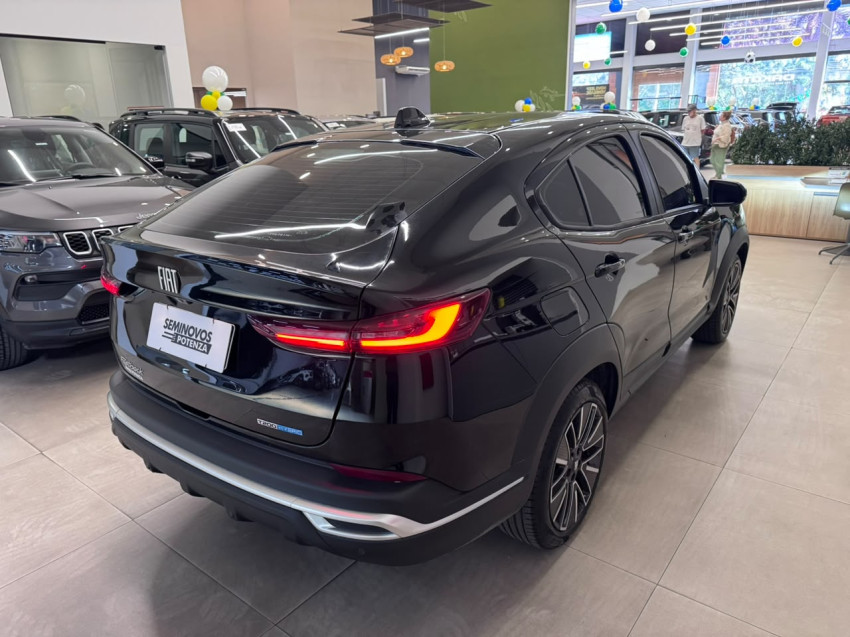 fiat fastback hibrido flex turbo t200 automatico com apenas 4700 km rodados super novo garantia de fabrica3