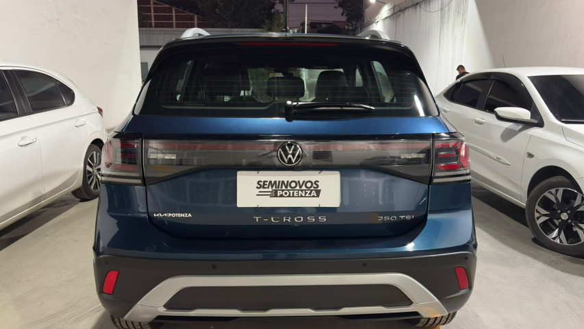 volkswagen t-cross 1.4 250 tsi total flex highline at 24/25 seminovo3