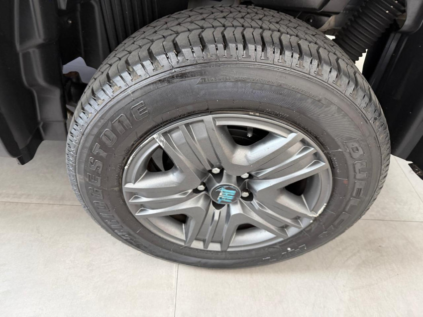 fiat toro 1.3 turbo 270 flex endurance at6 25/25 seminovo9