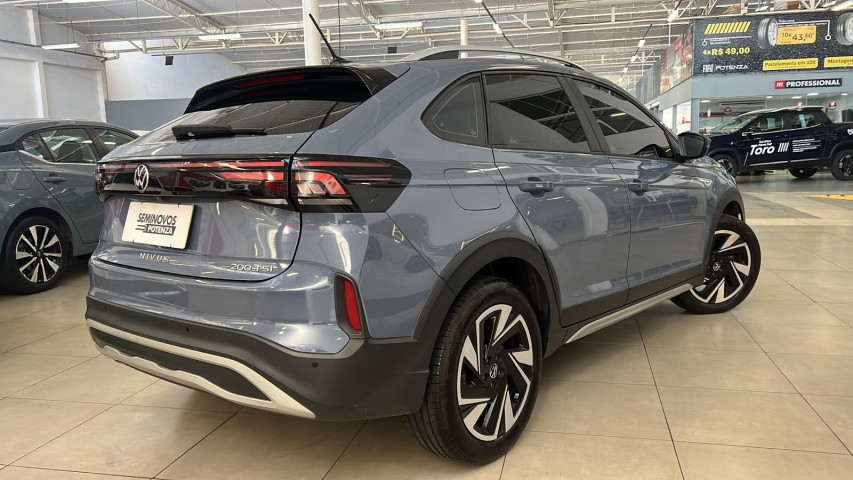 volkswagen nivus 1.0 200 tsi total flex comfortline at 25/26 seminovo3