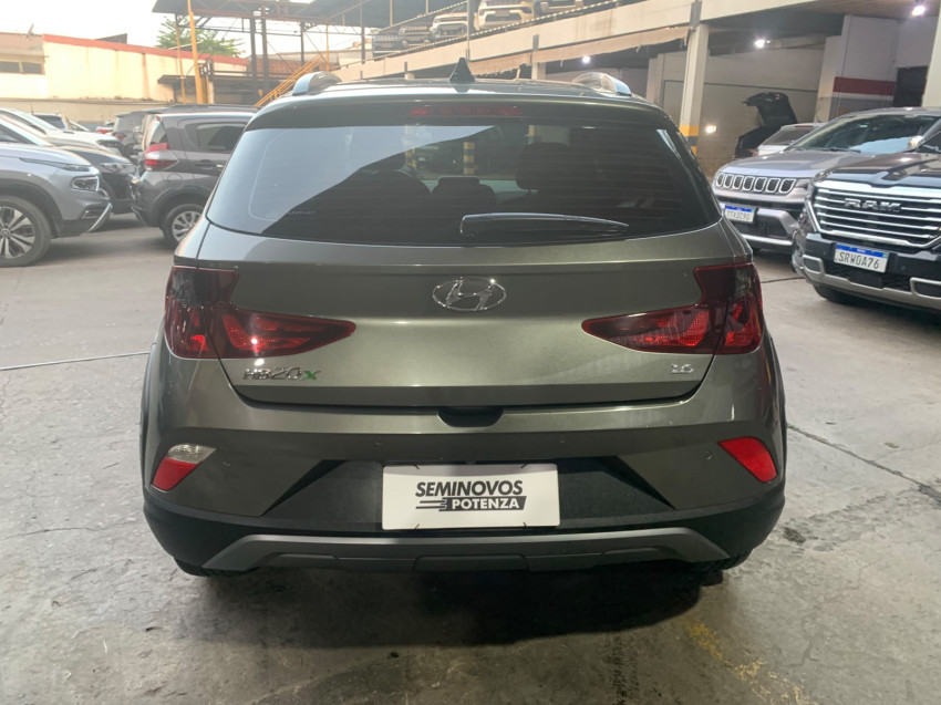 hyundai hb20x 1.6 16v flex diamond at 20/20 seminovo4