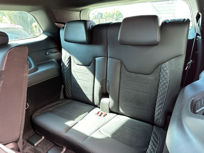 jeep commander 2.0 hurricane 4 turbo gasolina blackhawk at9 25/26 seminovo11