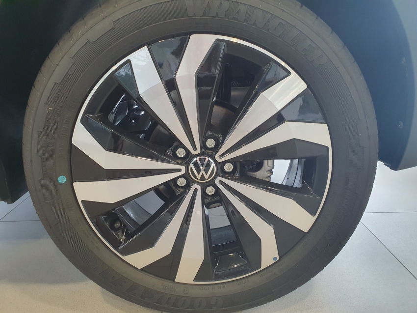 volkswagen t-cross 1.0 200 tsi total flex automatico 2026