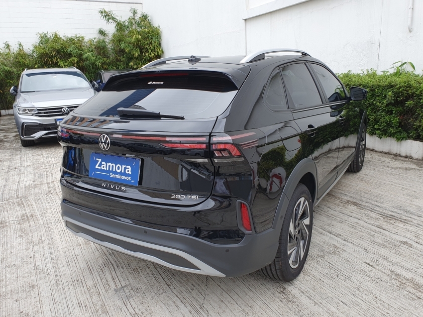 volkswagen nivus 1.0 200 tsi total flex highline automatico 2025