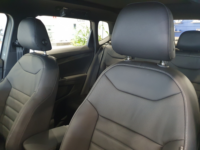 volkswagen taos 1.4 250 tsi total flex highline automatico 4p 20255