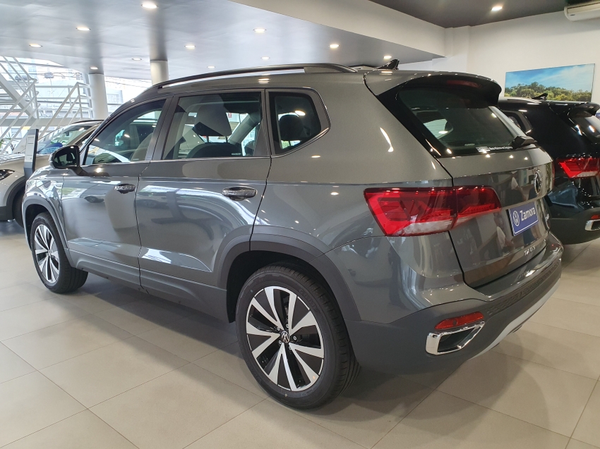 volkswagen taos 1.4 250 tsi total flex comfortline automatico 4p 2025