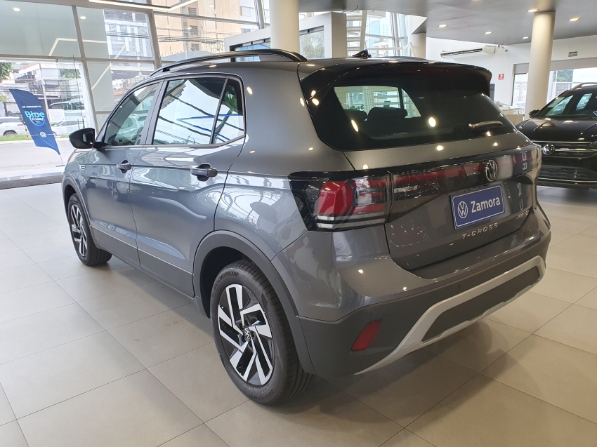 volkswagen t-cross 1.0 200 tsi total flex comfortline automatico 4p 2026