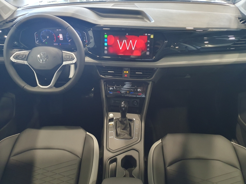 volkswagen taos 1.4 250 tsi total flex comfortline automatico 4p 2025