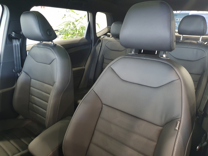 volkswagen taos 1.4 250 tsi total flex highline automatico 4p 2025