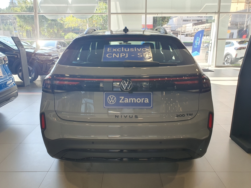 volkswagen nivus 1.0 200 tsi total flex highline automatico 4p 2025