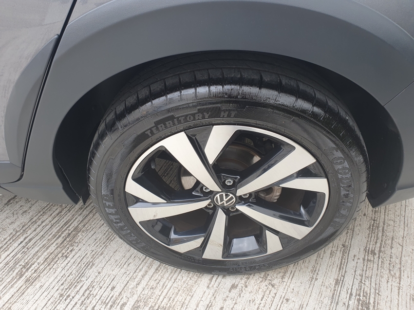 volkswagen nivus 1.0 200 tsi total flex highline automatico 4p 2023