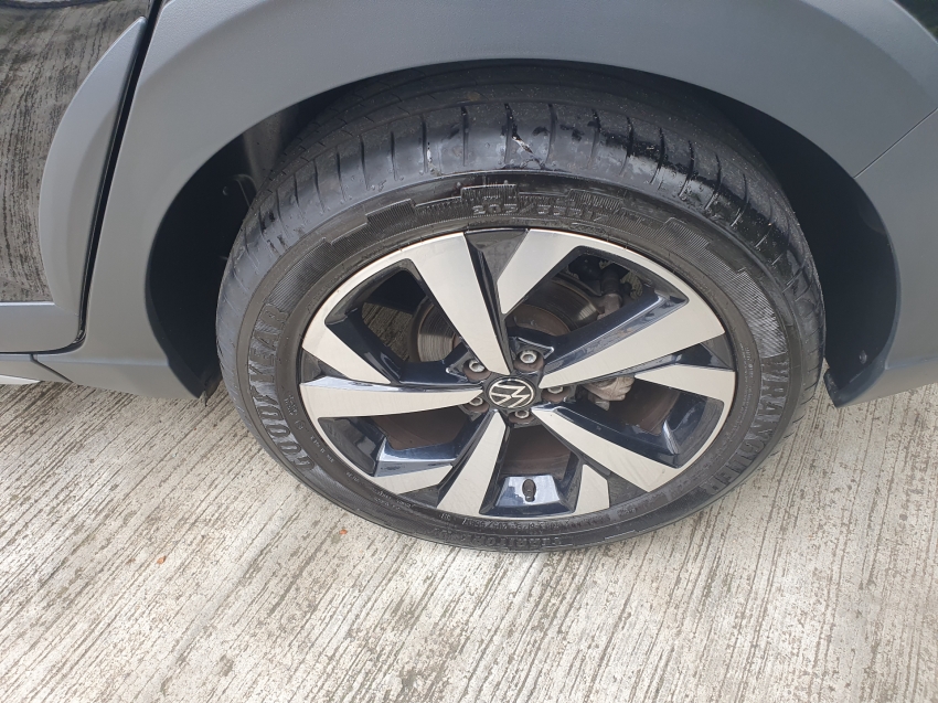 volkswagen nivus 1.0 200 tsi total flex highline automatico 4p 2024
