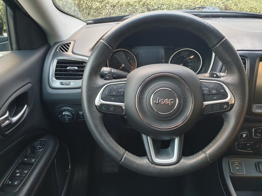 jeep compass 2.0 16v flex longitude automatico 4p 2018