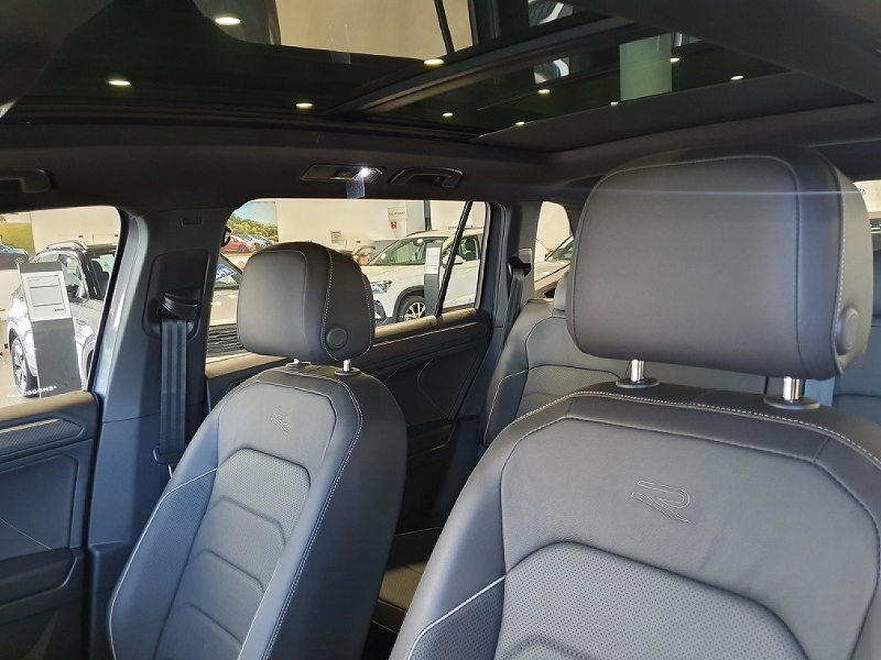 volkswagen tiguan 2.0 300 tsi gasolina allspace r-line automatico 4p 2025