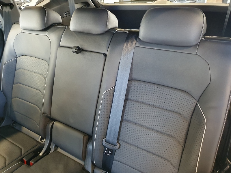 volkswagen tiguan 2.0 300 tsi gasolina allspace r-line automatico 4p 2025