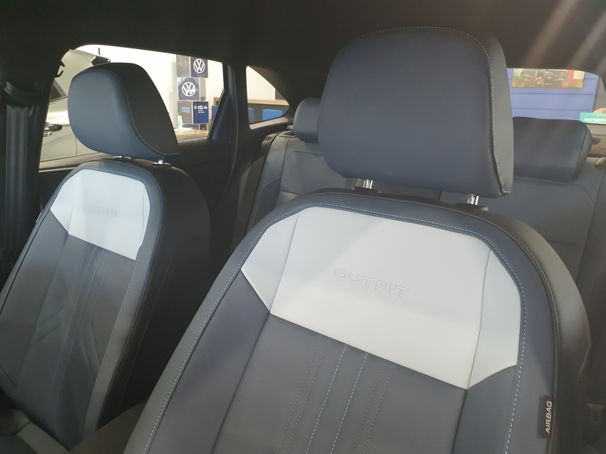 volkswagen nivus 1.0 200 tsi total flex highline automatico 4p 2026