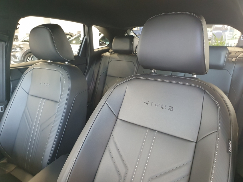 volkswagen nivus 1.0 200 tsi total flex highline automatico 4p 2026