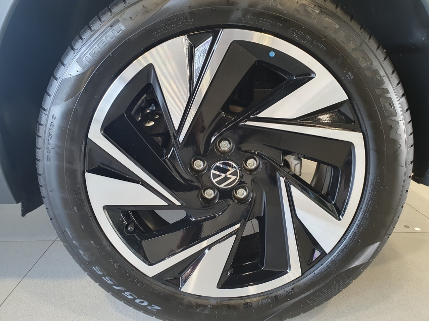 volkswagen nivus 1.0 200 tsi total flex highline automatico 4p 2026