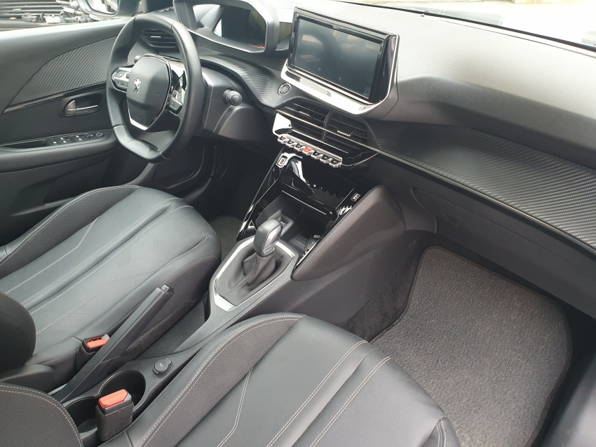 peugeot 208 1.6 16v flex griffe at6 4p automatico 2023