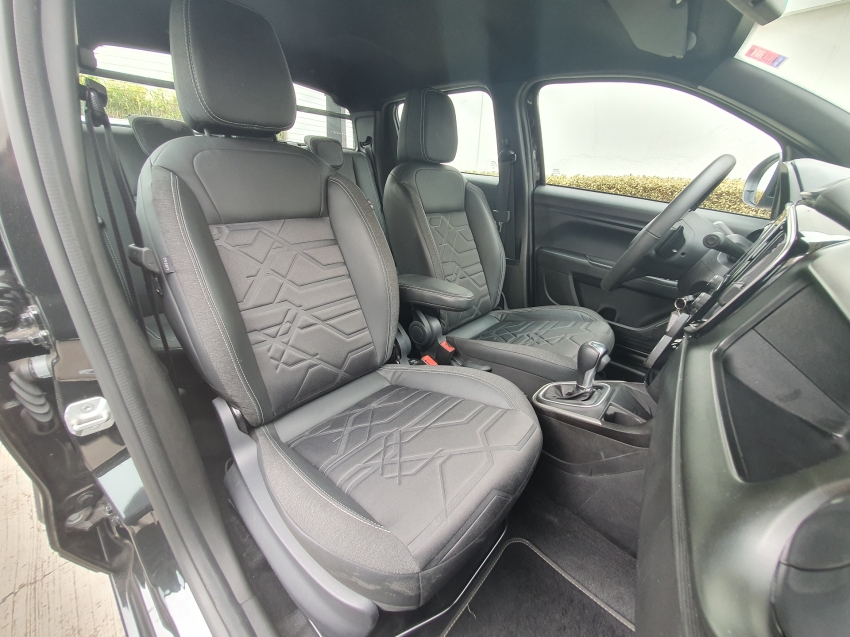 fiat strada 1.3 firefly flex volcano cd cvt 4p automatico 2023