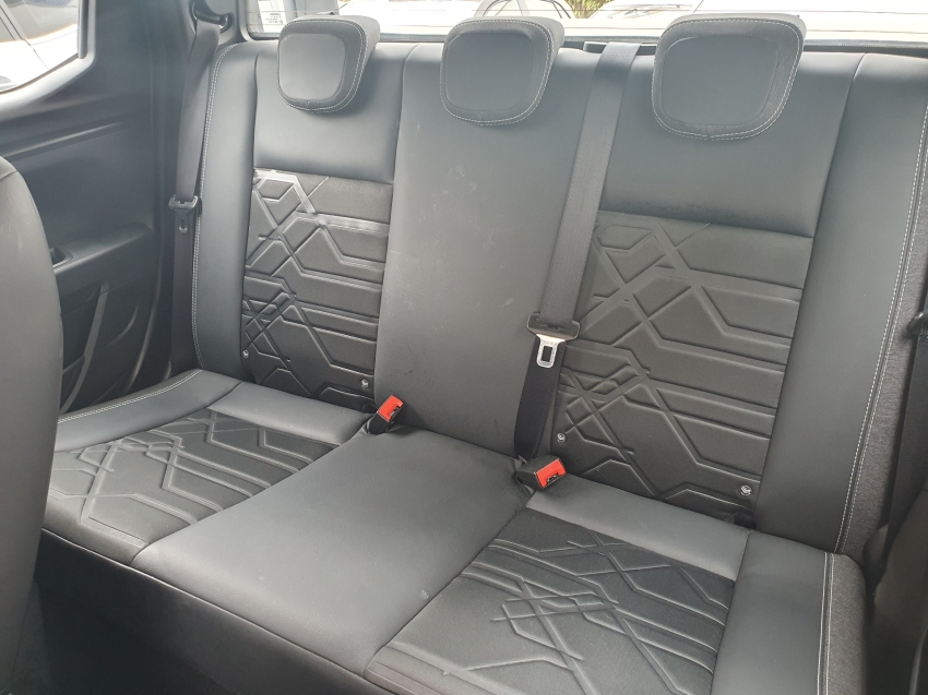 fiat strada 1.3 firefly flex volcano cd cvt 4p automatico 2023