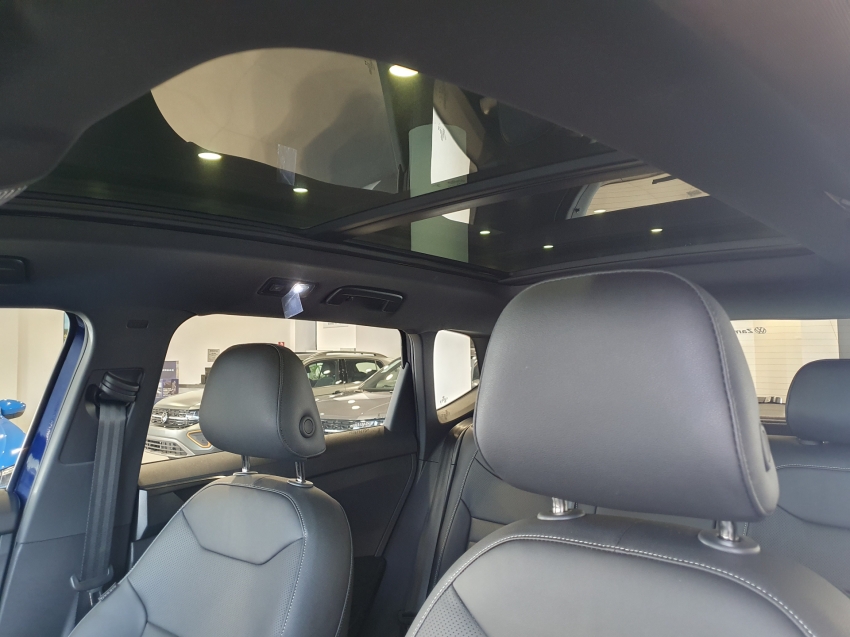 volkswagen taos 1.4 250 tsi total flex highline automatico 4p 2025