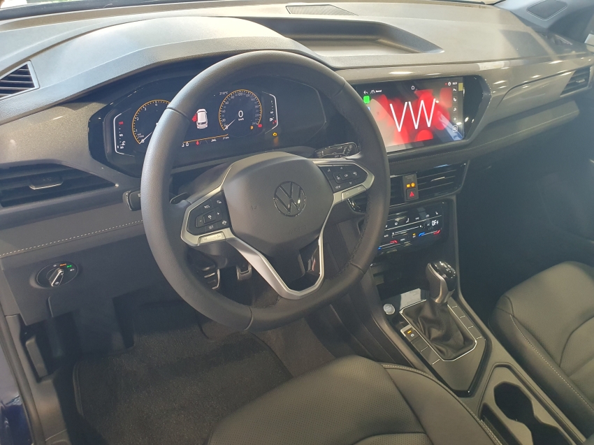 volkswagen taos 1.4 250 tsi total flex highline automatico 4p 2025