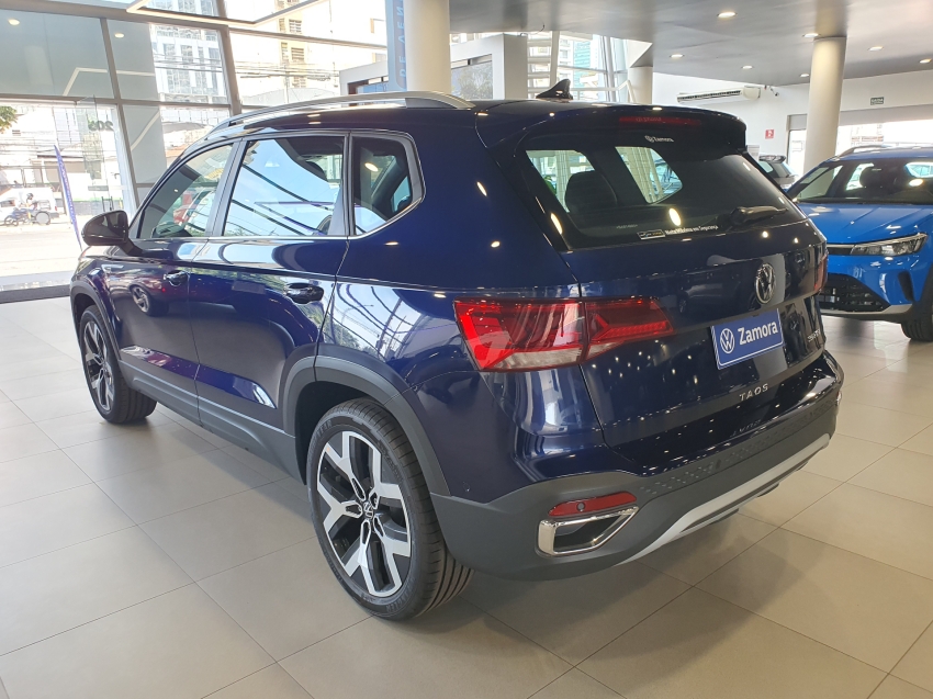 volkswagen taos 1.4 250 tsi total flex highline automatico 4p 2025