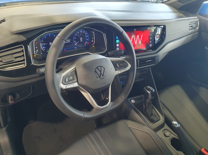 volkswagen nivus 1.0 200 tsi total flex highline automatico 4p 2026