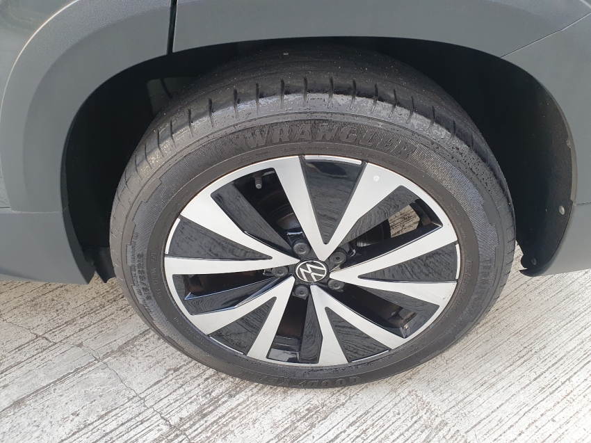 volkswagen taos 1.4 250 tsi total flex highline automatico 4p 2022