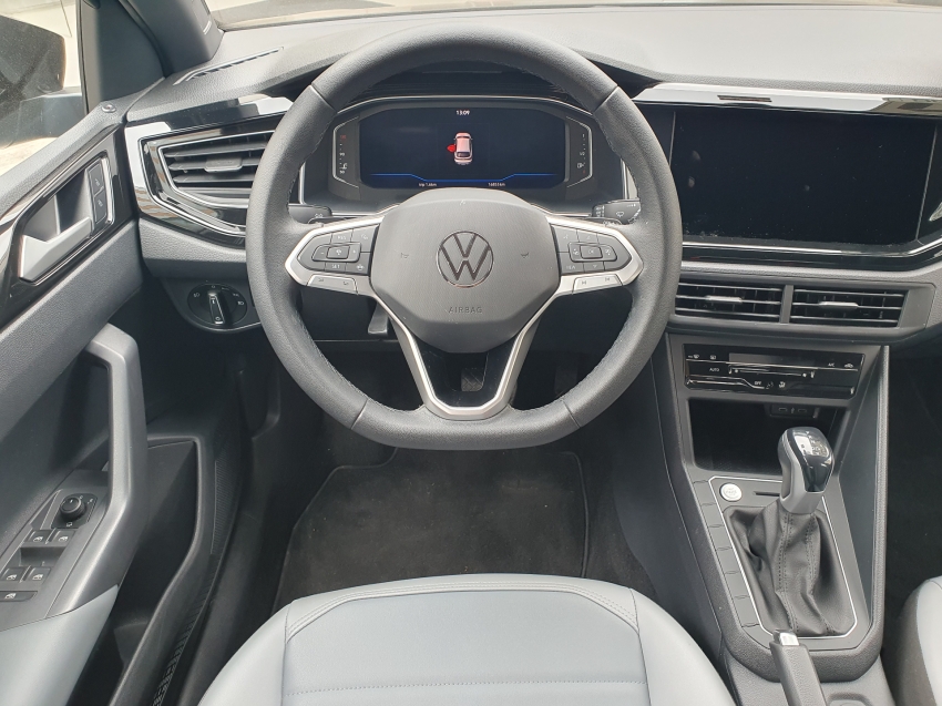 volkswagen nivus 1.0 200 tsi total flex highline automatico 4p 202315