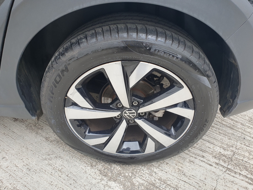 volkswagen nivus 1.0 200 tsi total flex highline automatico 4p 202316