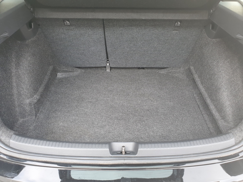 volkswagen nivus 1.0 200 tsi total flex comfortline automatico 4p 202417