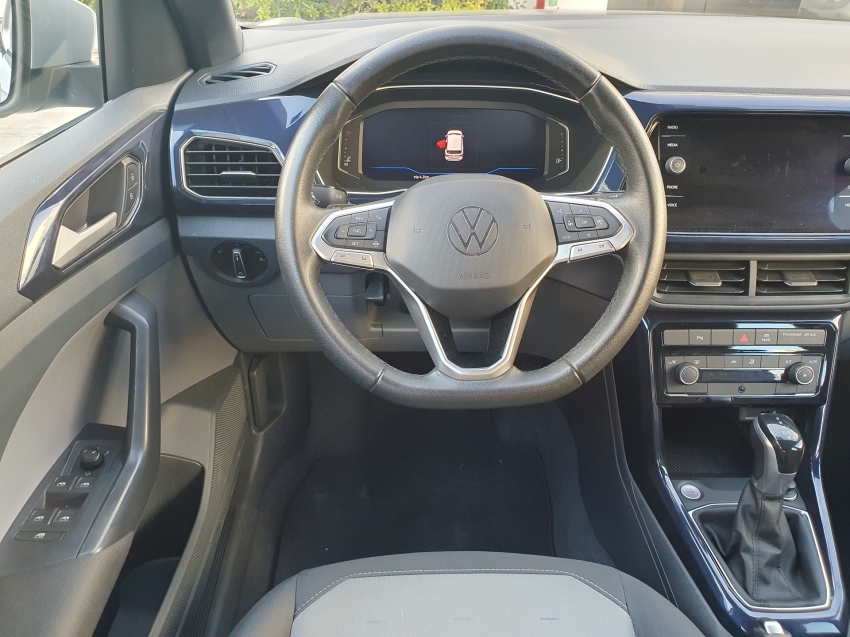 volkswagen t-cross 1.0 200 tsi total flex comfortline automatico 4p 202213