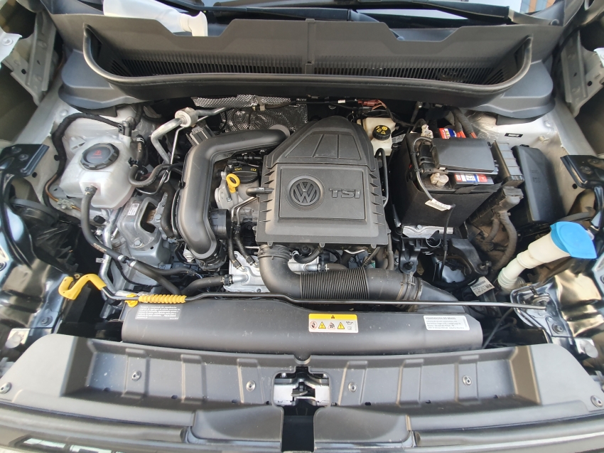 volkswagen t-cross 1.0 200 tsi total flex comfortline automatico 4p 202218