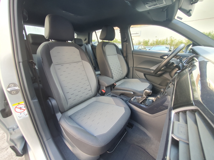 volkswagen t-cross 1.0 200 tsi total flex comfortline automatico 4p 202210