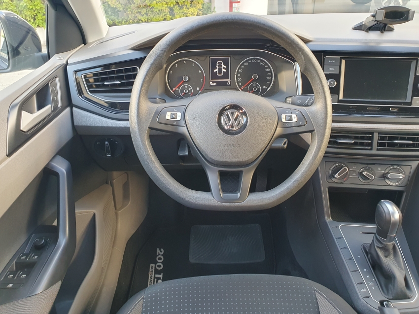 volkswagen polo 1.0 200 tsi comfortline automatico flex 4p 201815