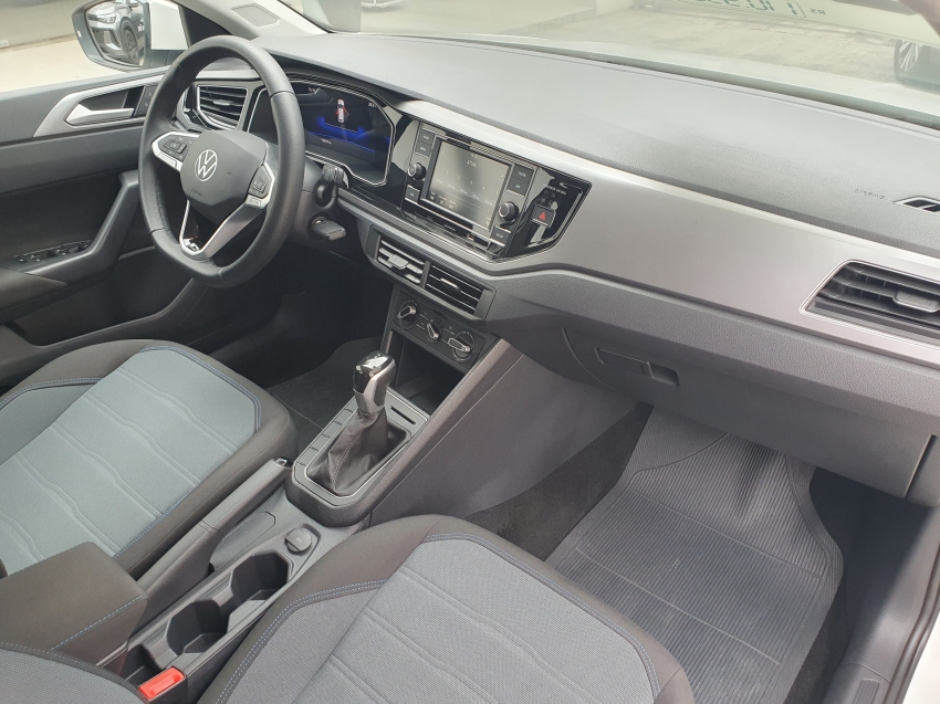 volkswagen nivus 1.0 200 tsi total flex comfortline automatico 4p 202411