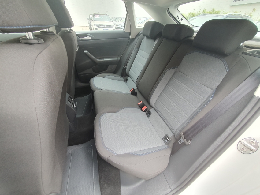 volkswagen nivus 1.0 200 tsi total flex comfortline automatico 4p 20245