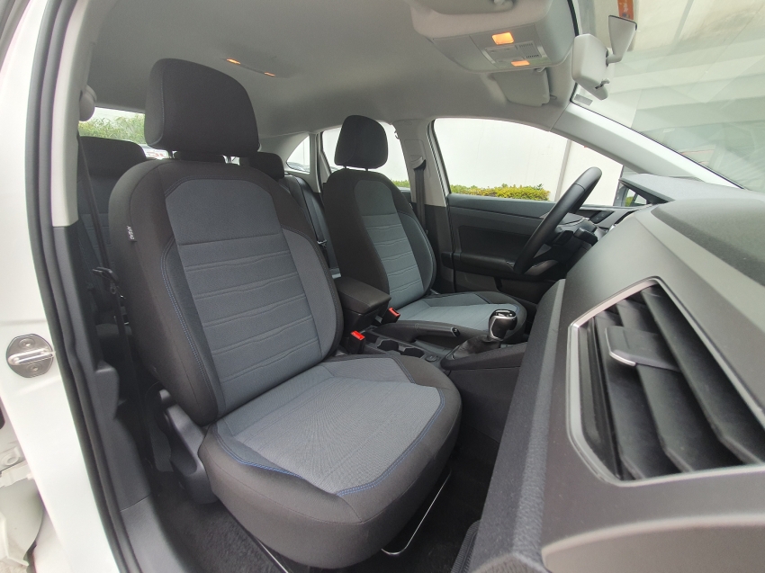 volkswagen nivus 1.0 200 tsi total flex comfortline automatico 4p 202415