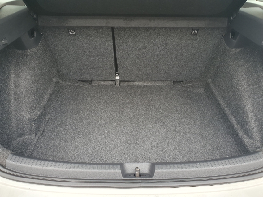 volkswagen nivus 1.0 200 tsi total flex comfortline automatico 4p 202417