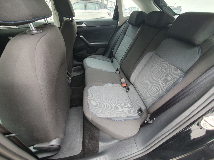 volkswagen nivus 1.0 200 tsi total flex comfortline automatico 4p 20245