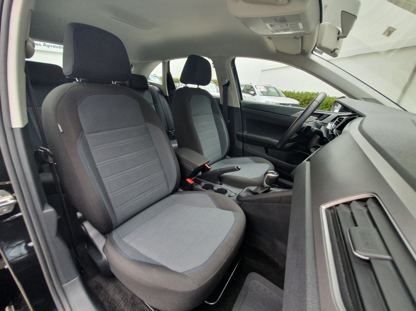 volkswagen nivus 1.0 200 tsi total flex comfortline automatico 4p 202411