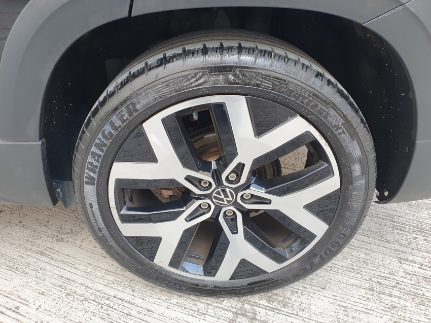 volkswagen taos 1.4 250 tsi total flex highline automatico 4p 202317