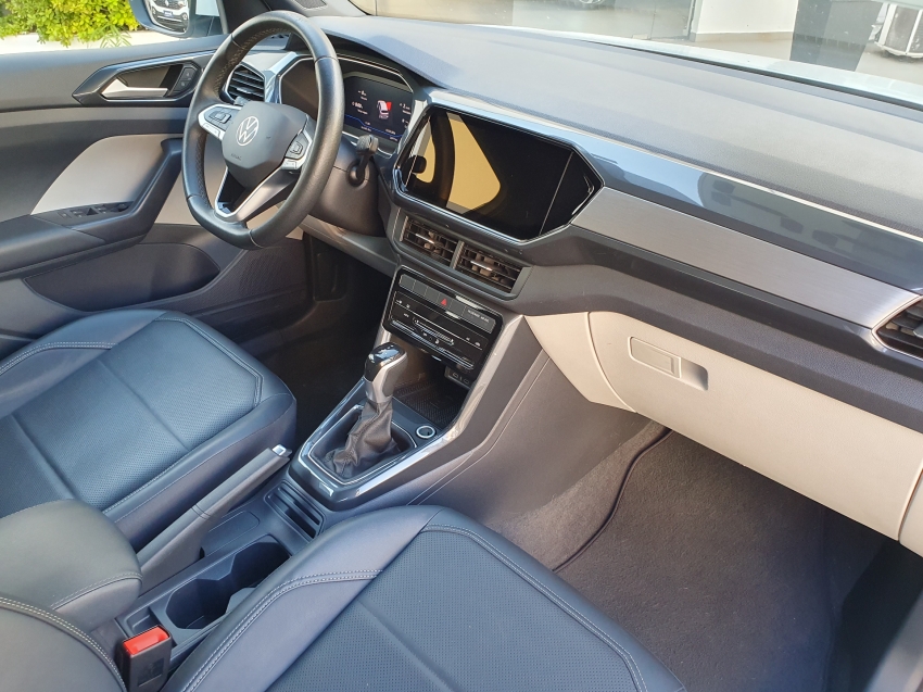 volkswagen t-cross 1.4 250 tsi total flex highline automatico 4p 202414