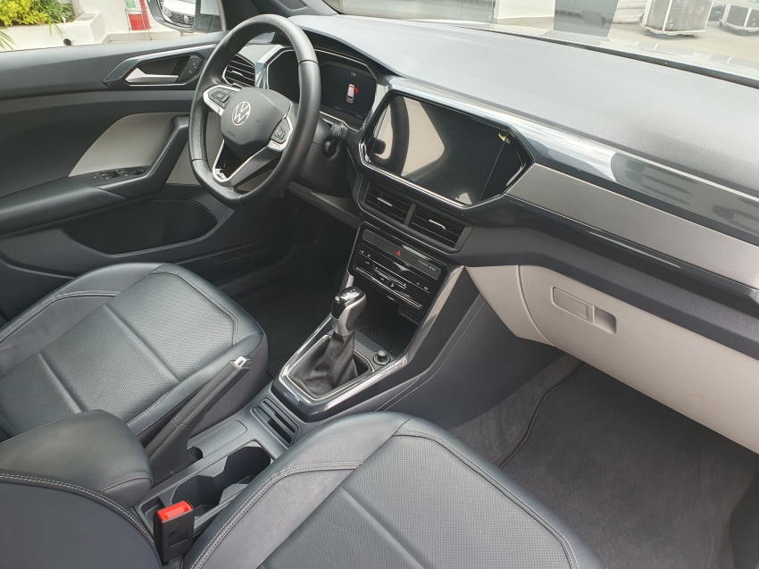 volkswagen t-cross 1.4 250 tsi total flex highline automatico 4p 202313