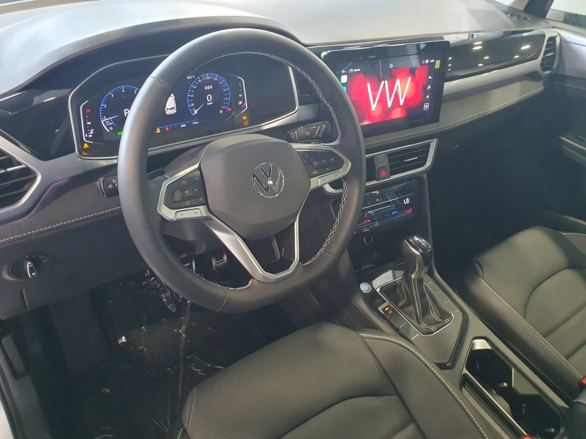 volkswagen taos 1.4 250 tsi total flex highline automatico 4p 20262