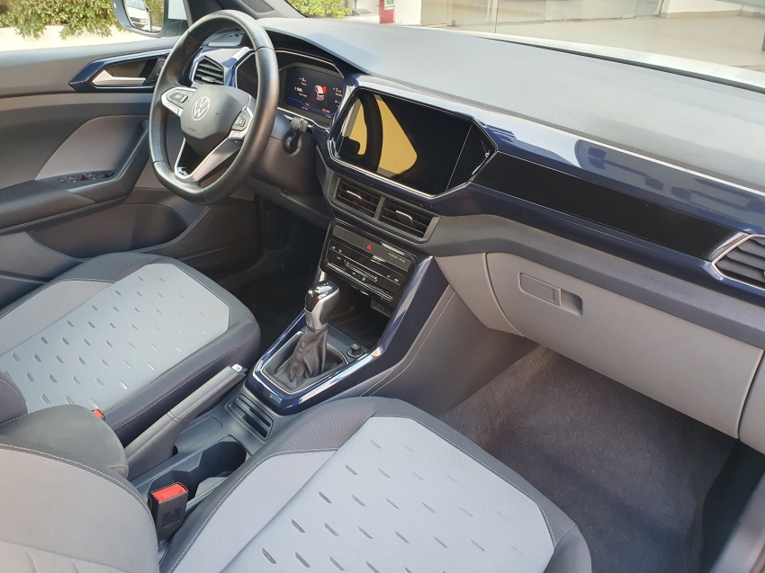 volkswagen t-cross 1.0 200 tsi total flex comfortline automatico 4p 202415
