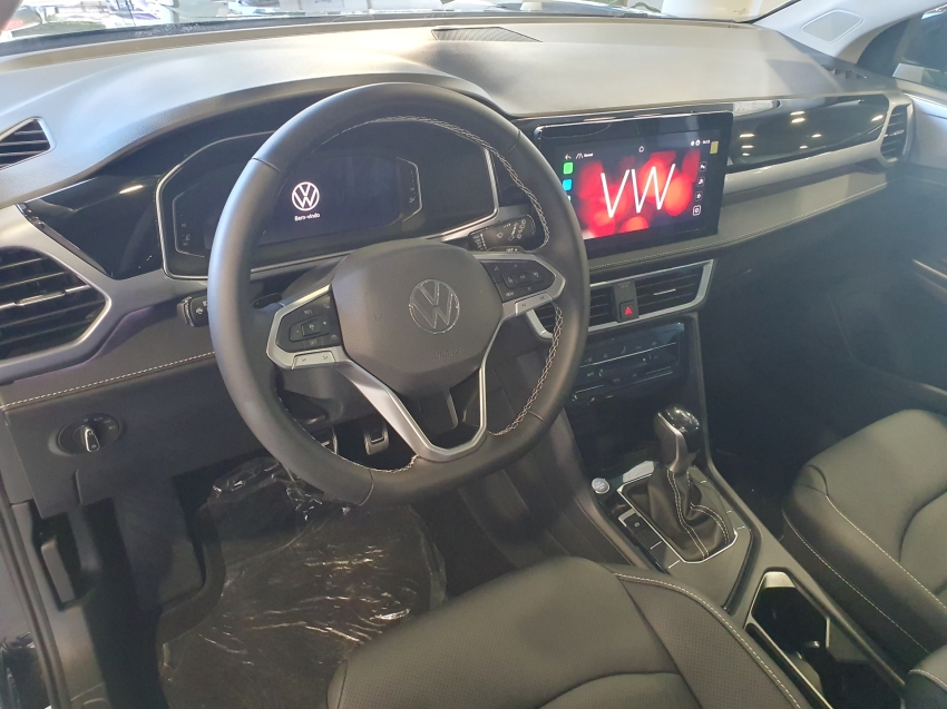volkswagen taos 1.4 250 tsi total flex highline automatico 4p 20262